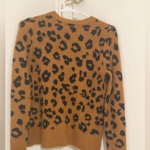 Old navy sweater - cheetah print - Size XS
